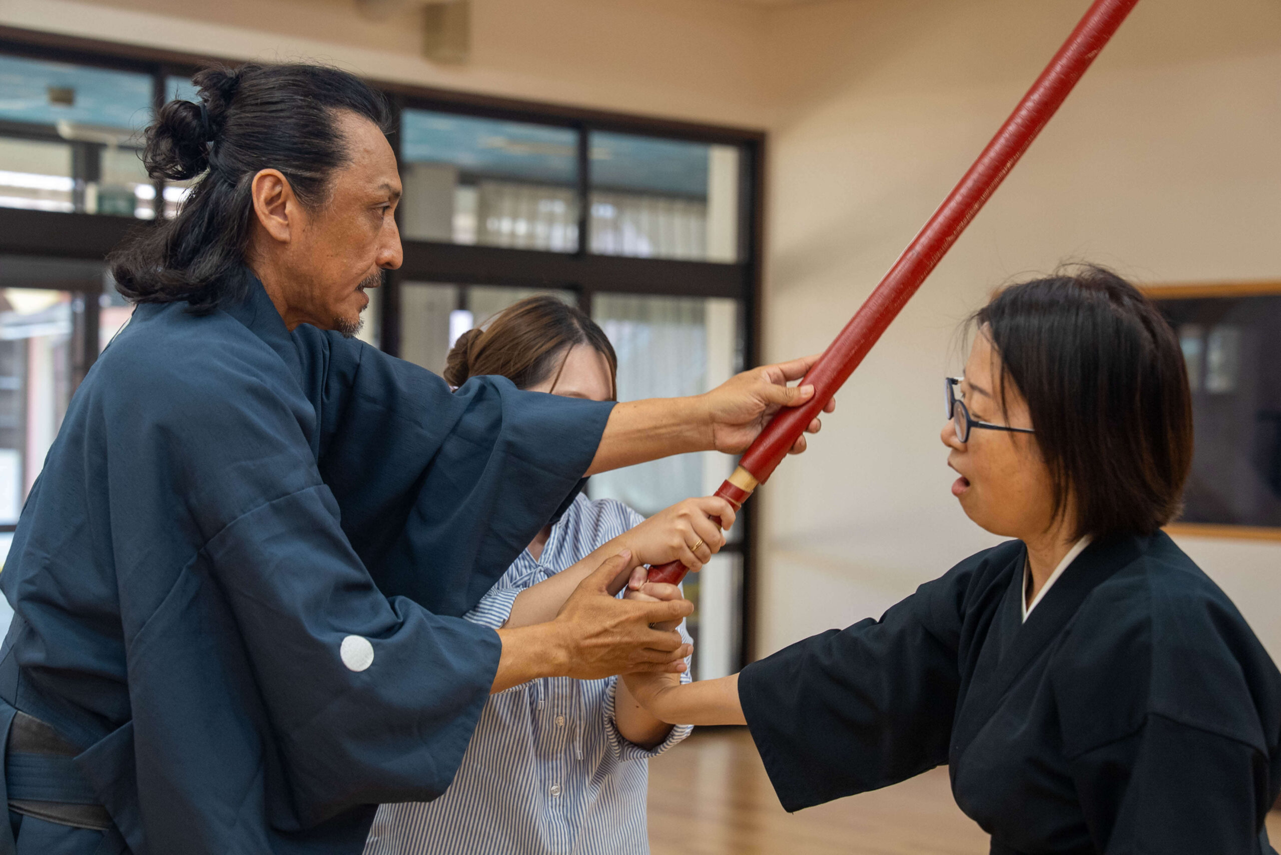 體捨流核心招式：從右半邊開始、左半邊結束的扭轉力道練習
